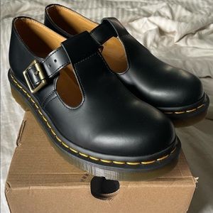 Dr. Marten’s Polley Mary Janes- Brand new in box